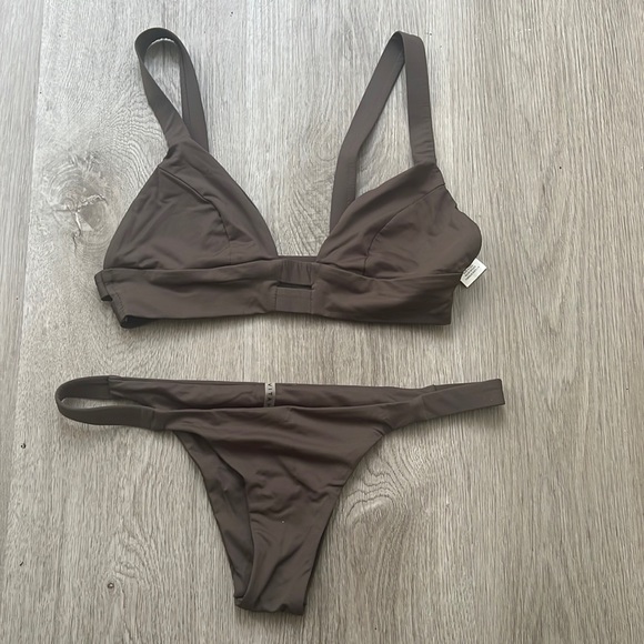 Vitamin A Bikini - Picture 1 of 2